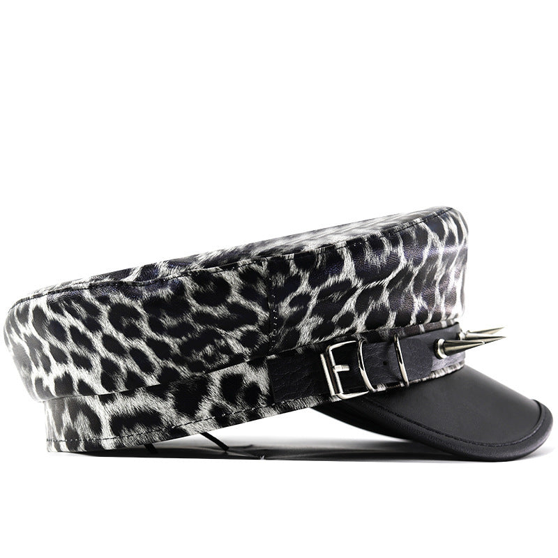 Boina tachas animal print gris