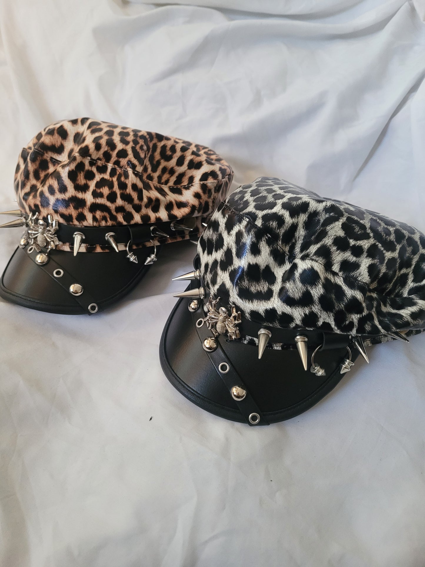 Boinas Visera punk animal print