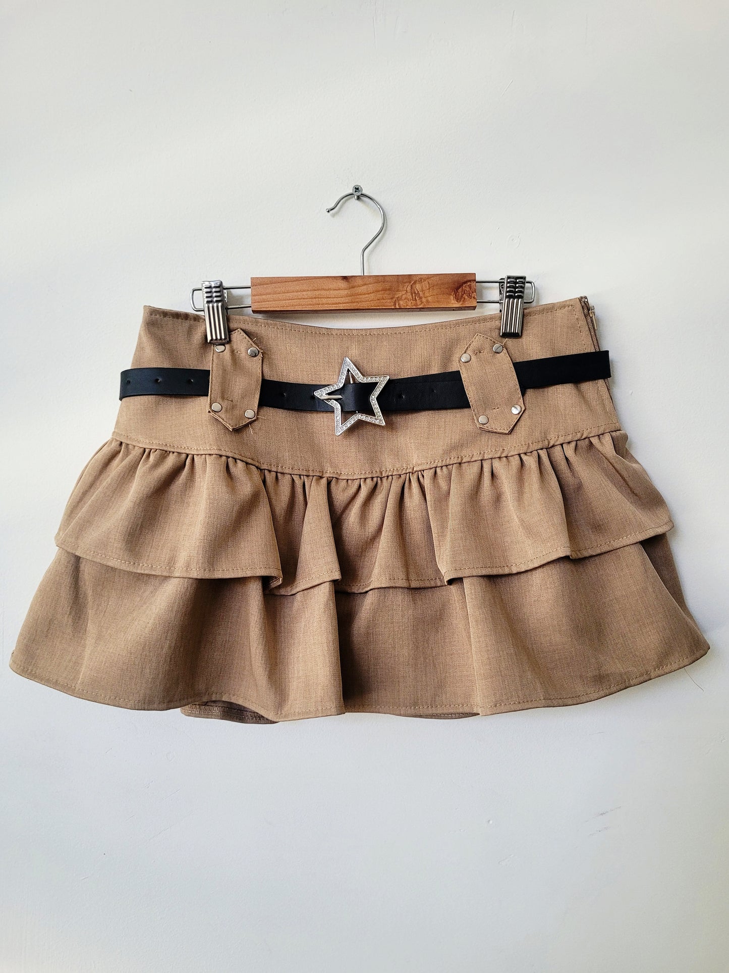 Falda 2 vuelos con cinturón