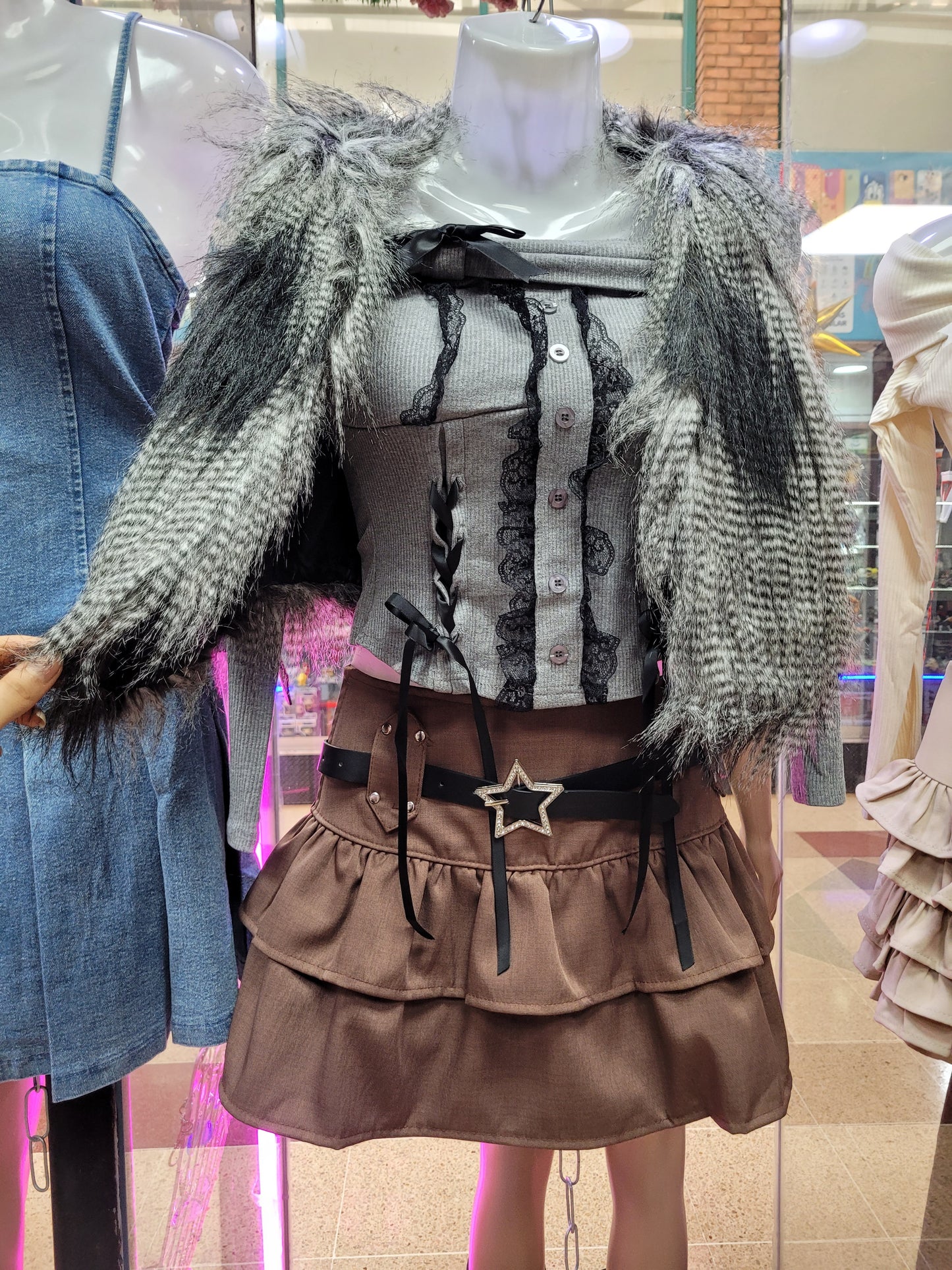 Falda 2 vuelos con cinturón