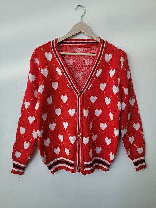 Cardigan rojo corazones