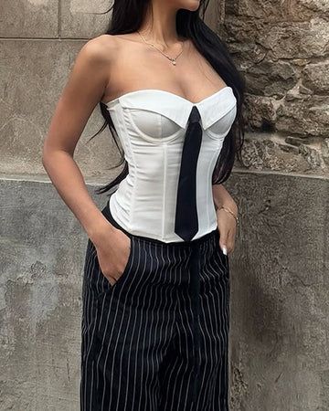 Corsét corbata estilo "Office Siren"