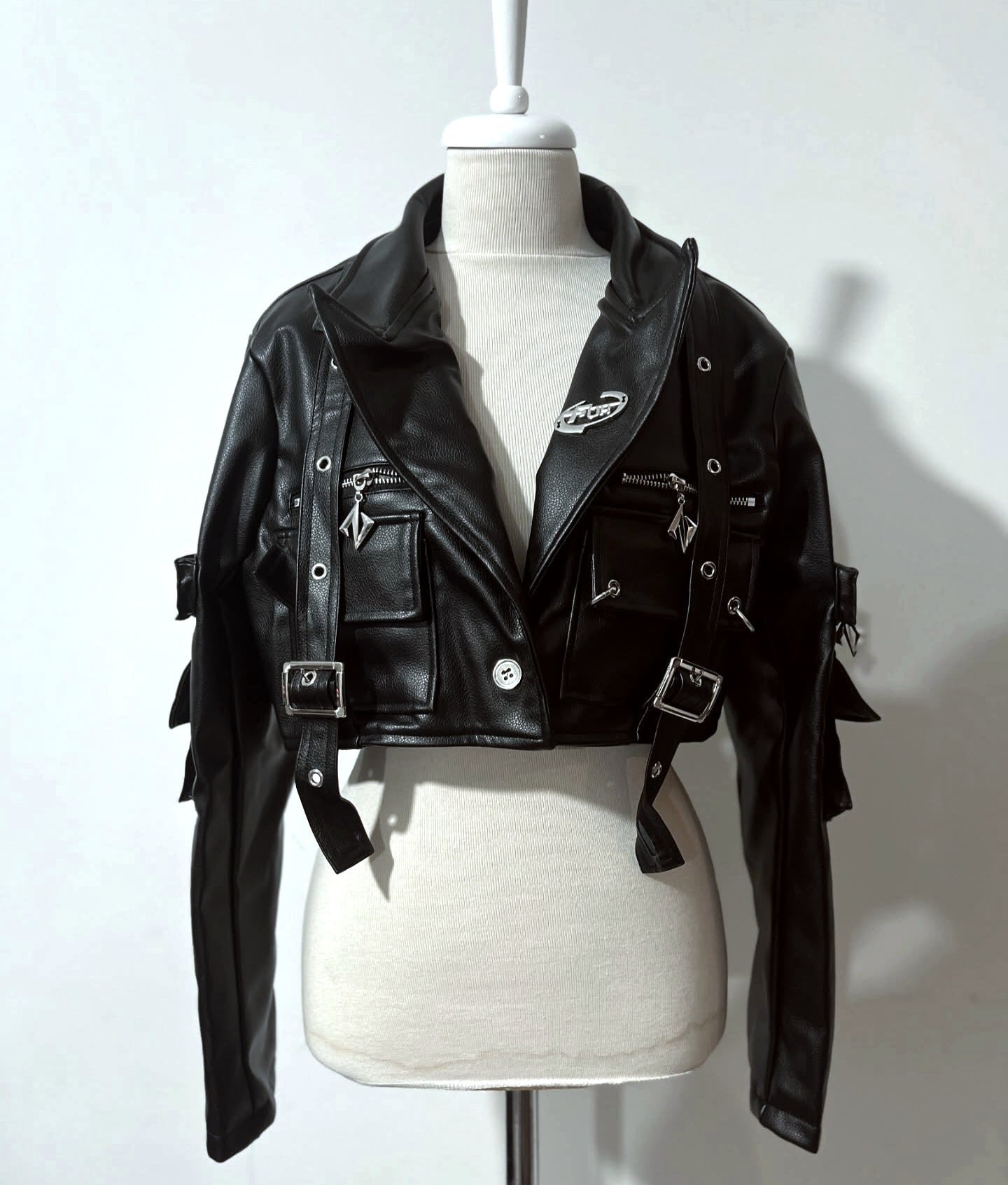 Chaqueta biker cyberpunk