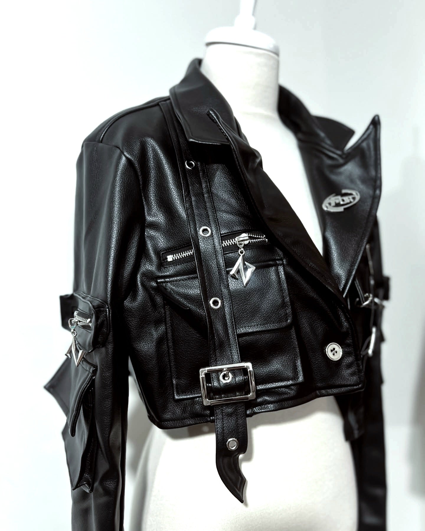 Chaqueta biker cyberpunk