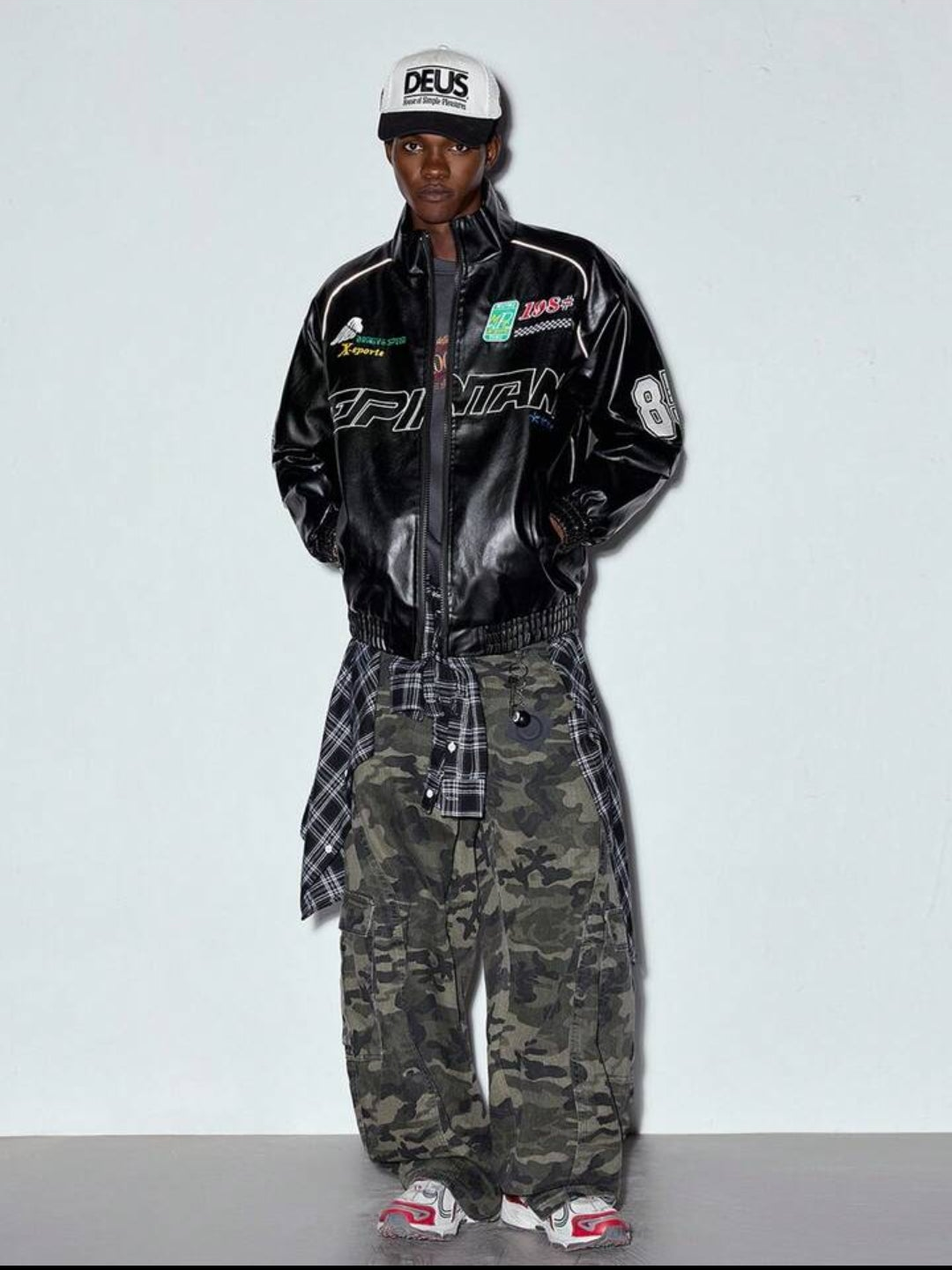 Chaqueta ecocuero estilo racing